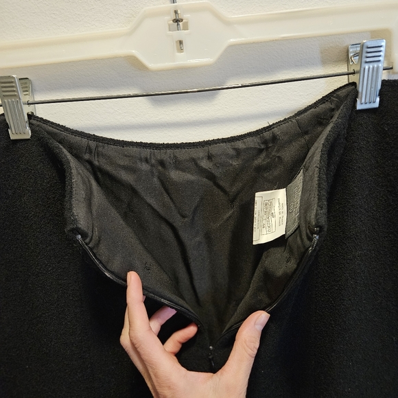 Authentic Vintage Chanel Skirt Black 90s size 44 - Picture 5 of 10